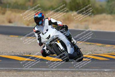 media/Oct-03-2022-Moto Forza (Mon) [[5f077a3730]]/Intermediate Group/Session 3 (Turn 3)/